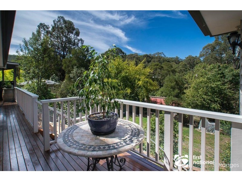 4 Weldon Grove, Upwey VIC 3158
