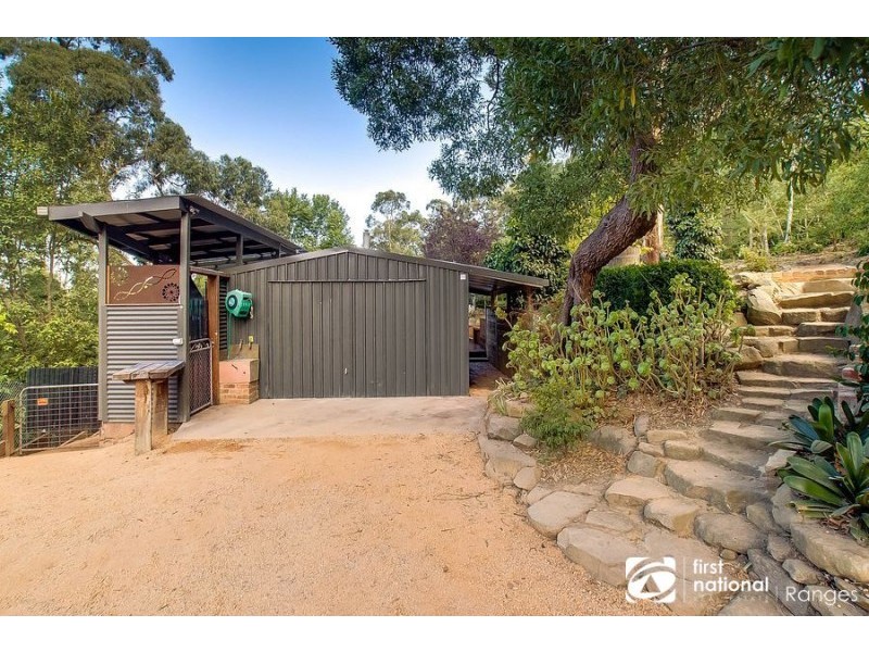 4 Weldon Grove, Upwey VIC 3158