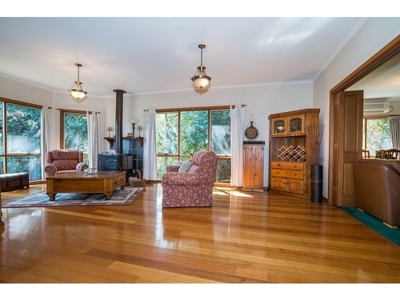 16 Anderson Road, Tecoma VIC 3160