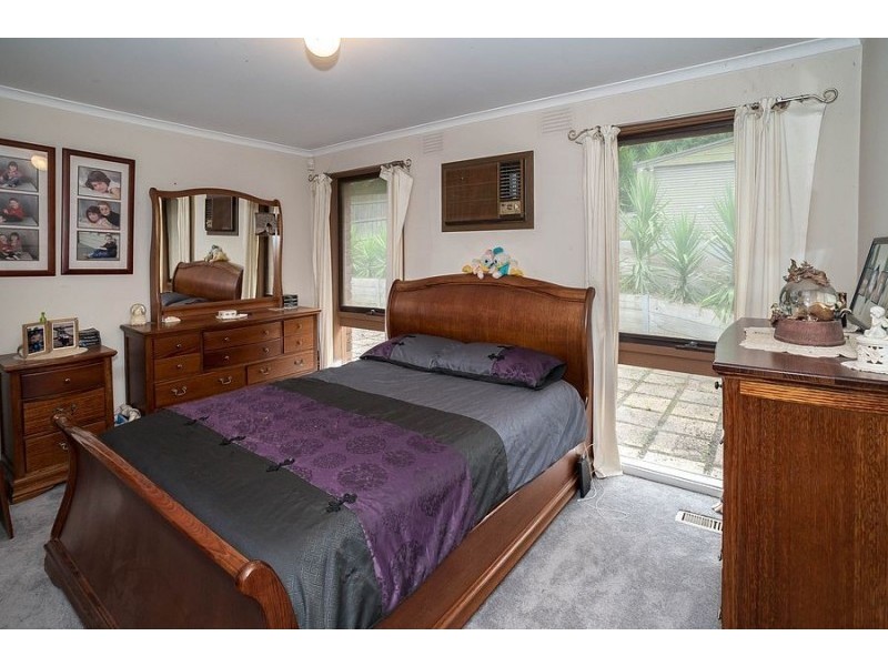 55 Temple Road, Selby VIC 3159