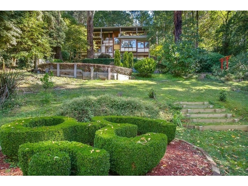 10 Broompark Crescent, Olinda VIC 3788