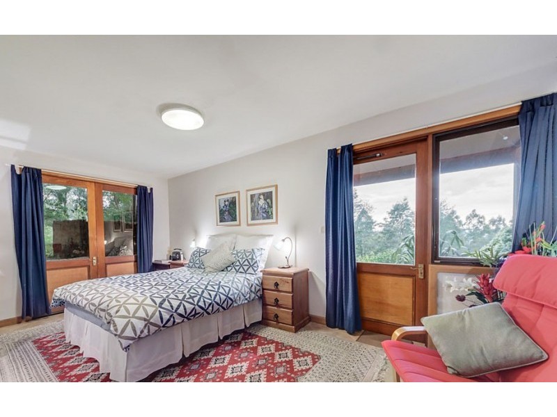 10 Broompark Crescent, Olinda VIC 3788