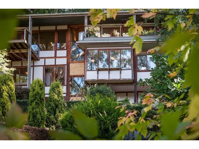 10 Broompark Crescent, Olinda VIC 3788