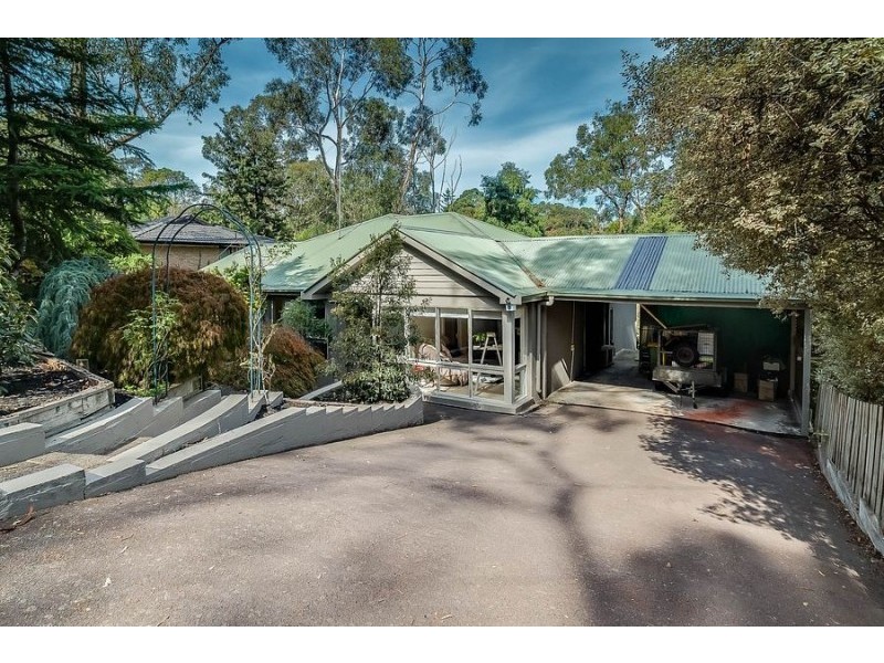 54 Leonard Street, Upwey VIC 3158