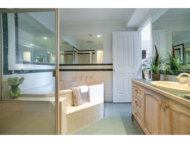 37 Ternes Road, Upwey VIC 3158