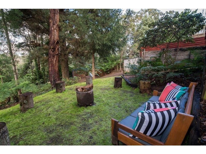 92 Moores Road, Monbulk VIC 3793