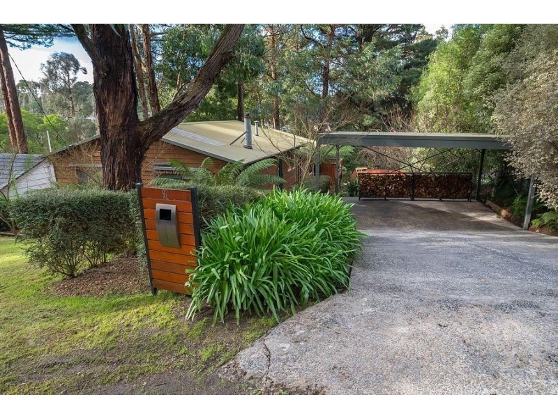 92 Moores Road, Monbulk VIC 3793