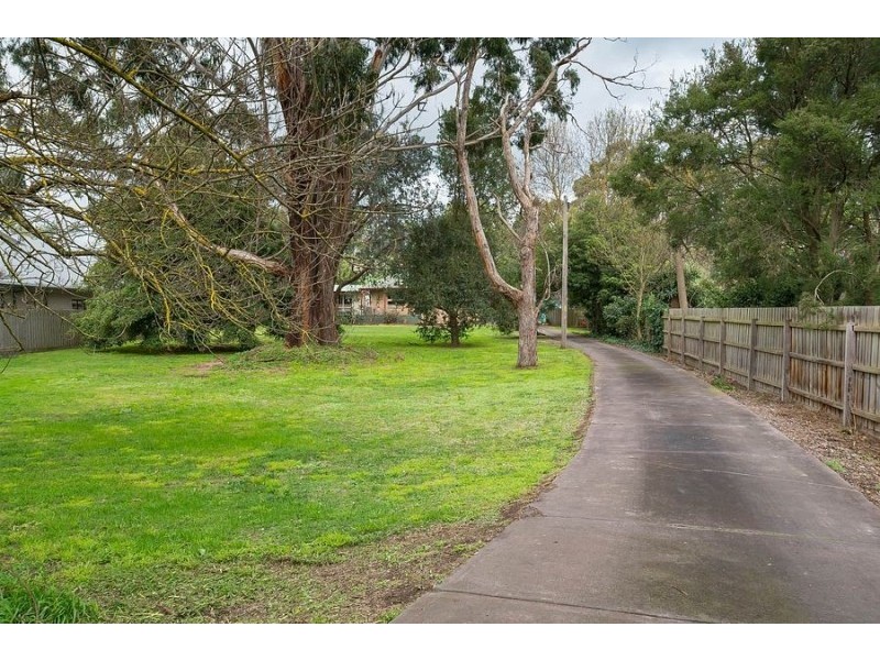 55 Finmere Crescent, Upper Ferntree Gully VIC 3156