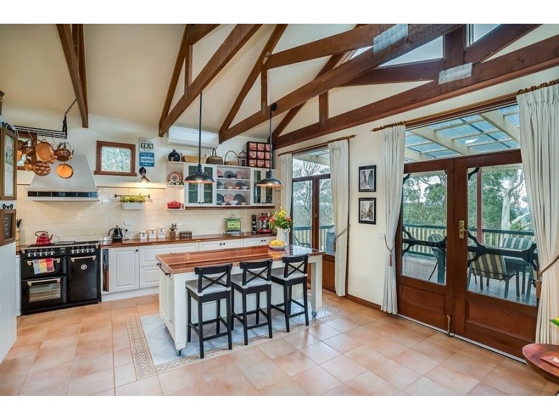 64 Ferguson Street, Upwey VIC 3158