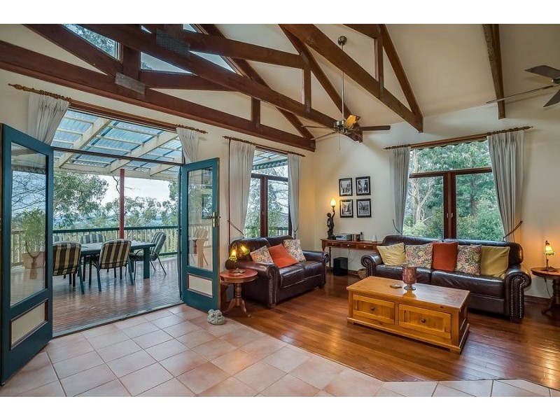 64 Ferguson Street, Upwey VIC 3158