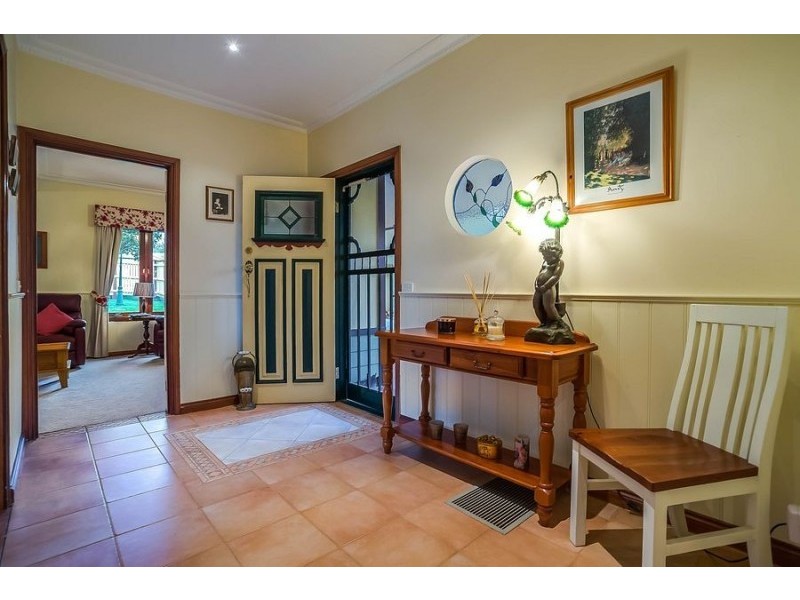 64 Ferguson Street, Upwey VIC 3158