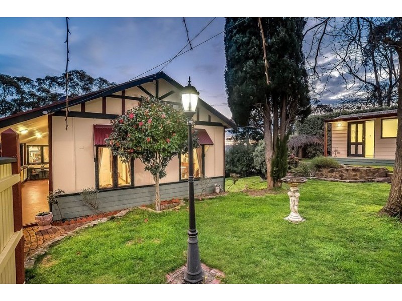 64 Ferguson Street, Upwey VIC 3158