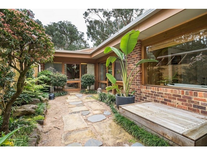 72 Bolton Road, Selby VIC 3159