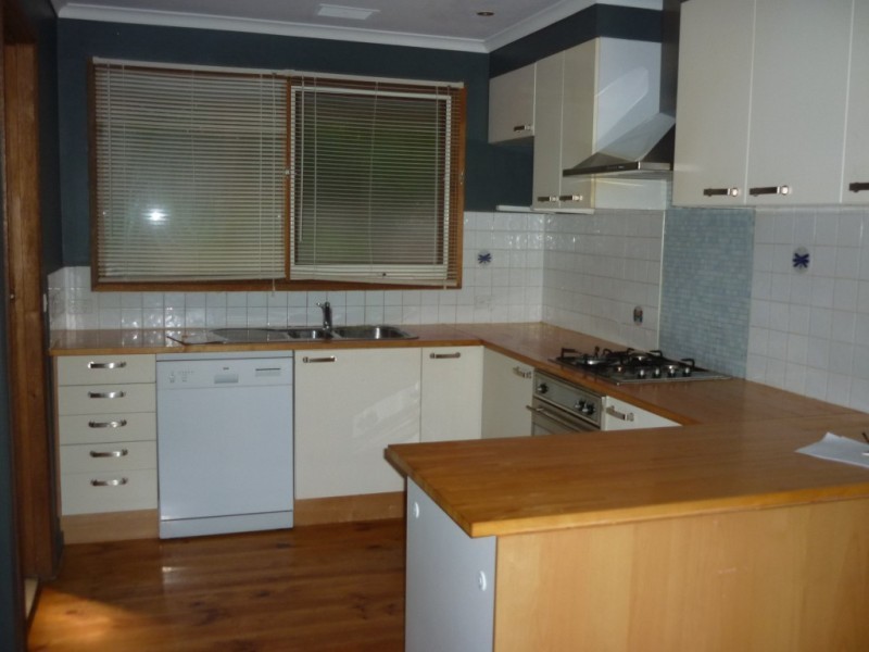 6 Hardy Street, Selby VIC 3159