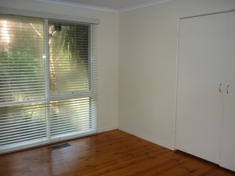 6 Hardy Street, Selby VIC 3159