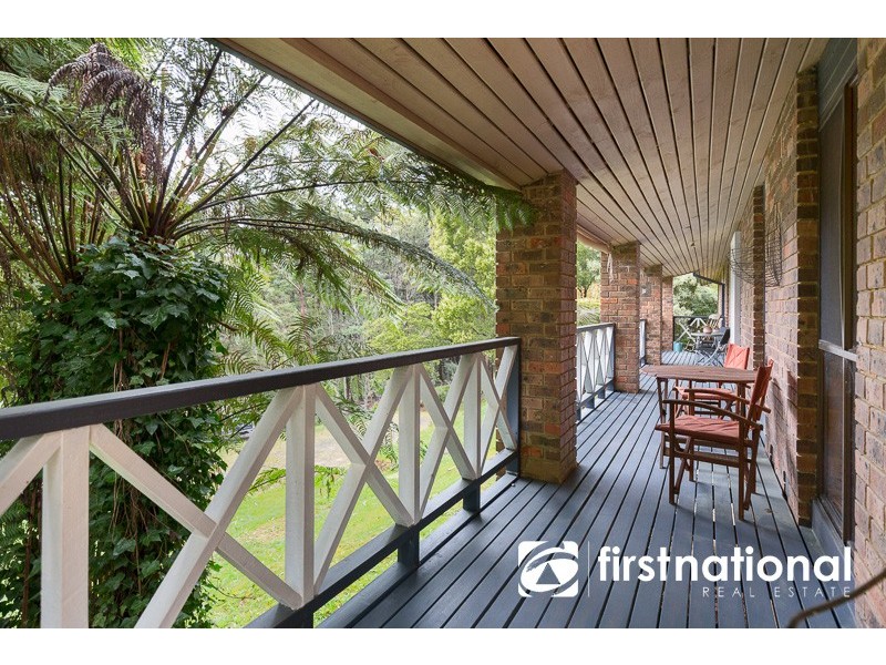 11 Sycamore Avenue, Emerald VIC 3782