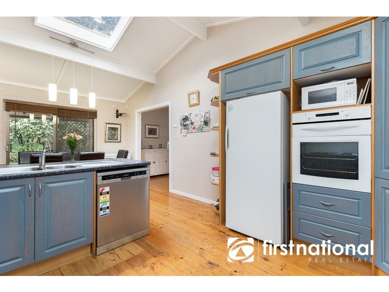 11 Sycamore Avenue, Emerald VIC 3782