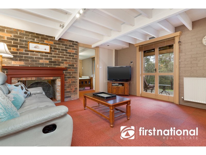 11 Sycamore Avenue, Emerald VIC 3782