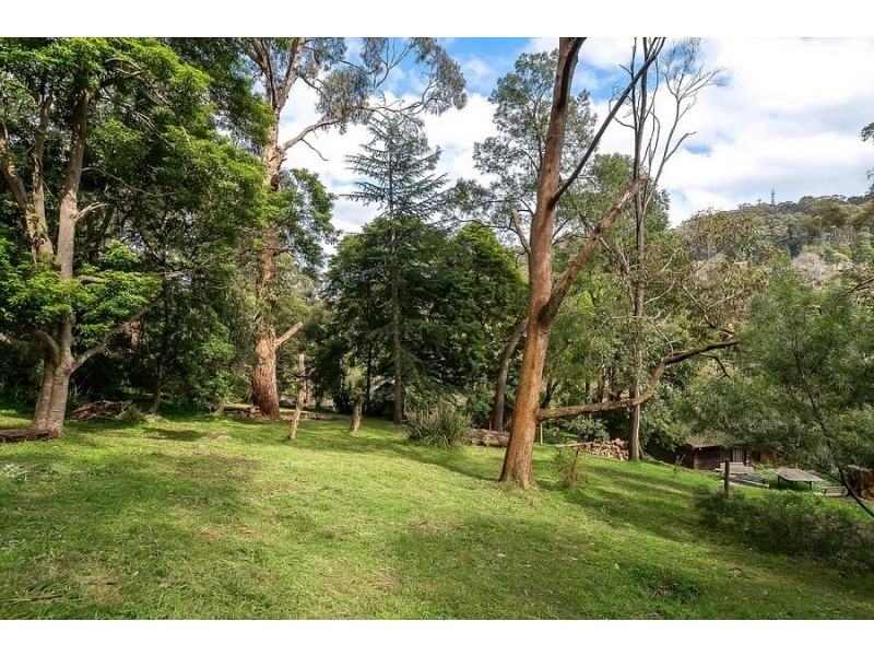 15 Glen Harrow Heights Road, Belgrave VIC 3160