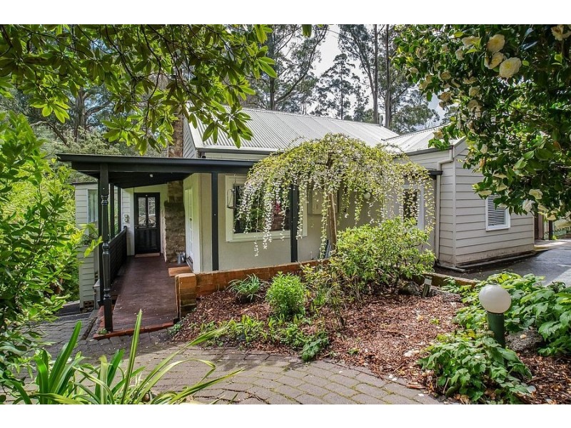 125 Monbulk Road, Kallista VIC 3791