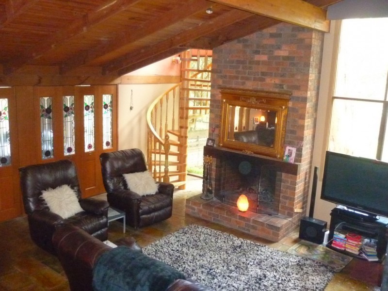 4 Runnymede Road, Belgrave VIC 3160