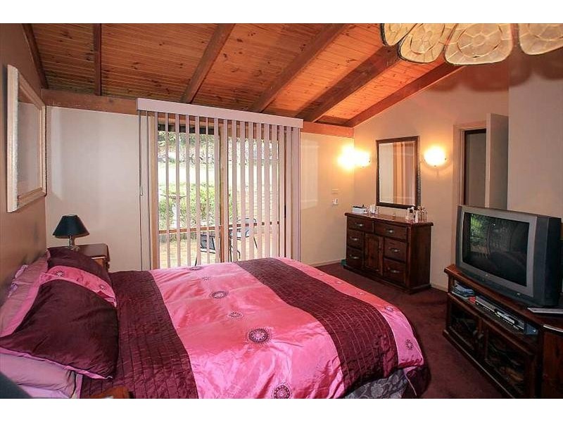 4 Runnymede Road, Belgrave VIC 3160