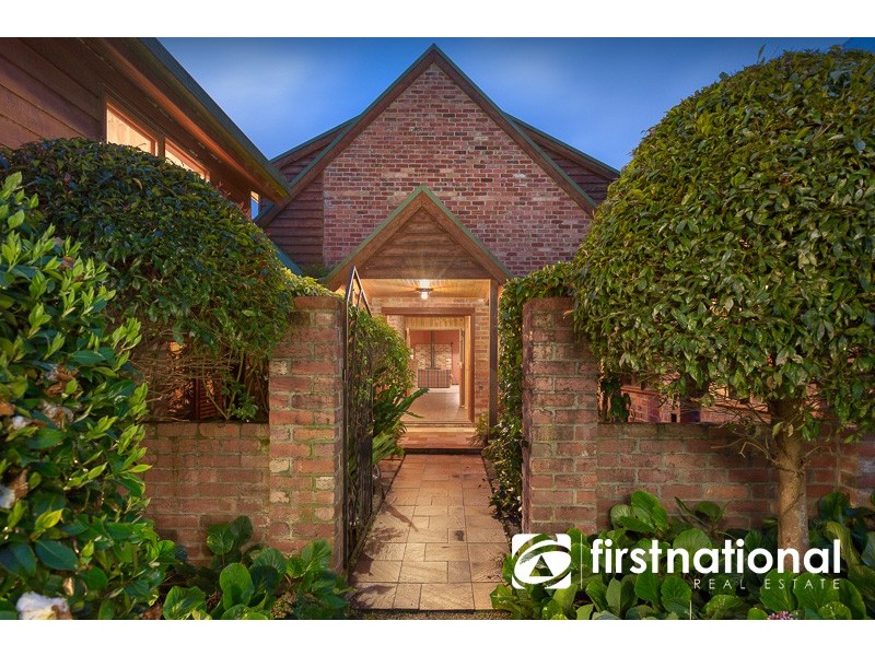 136 Amphlett Avenue, Cockatoo VIC 3781