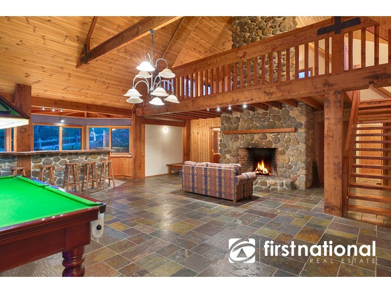 136 Amphlett Avenue, Cockatoo VIC 3781