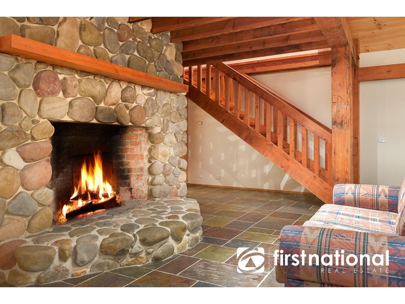 136 Amphlett Avenue, Cockatoo VIC 3781