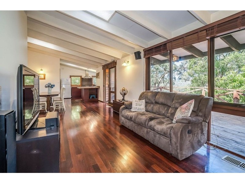 50 Centre Road, Upwey VIC 3158