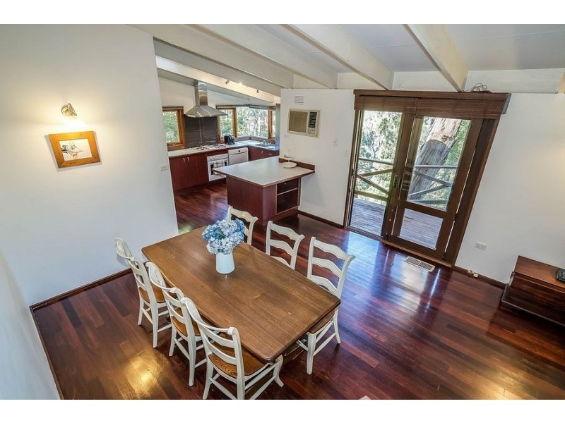 50 Centre Road, Upwey VIC 3158