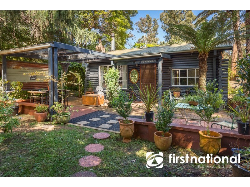 1 Charman Avenue, Emerald VIC 3782