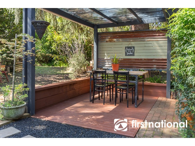 1 Charman Avenue, Emerald VIC 3782