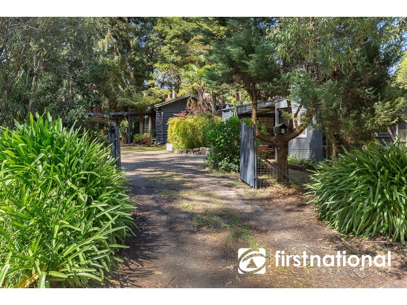 1 Charman Avenue, Emerald VIC 3782