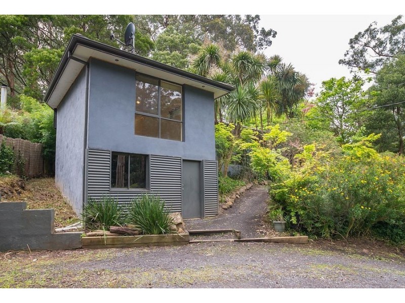 6 Hardy Street, Selby VIC 3159