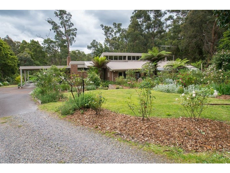 20 Aura Vale Road, Menzies Creek VIC 3159