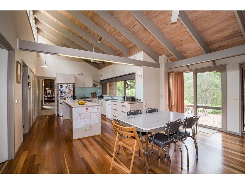 20 Aura Vale Road, Menzies Creek VIC 3159