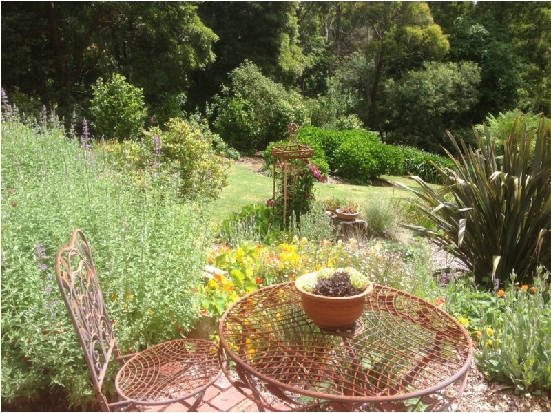 20 Aura Vale Road, Menzies Creek VIC 3159