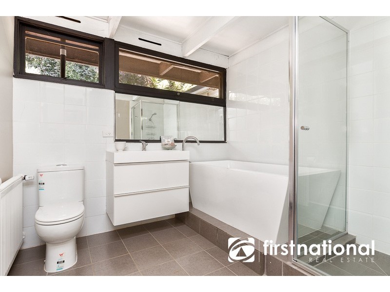15 Emerald Lake Road, Emerald VIC 3782