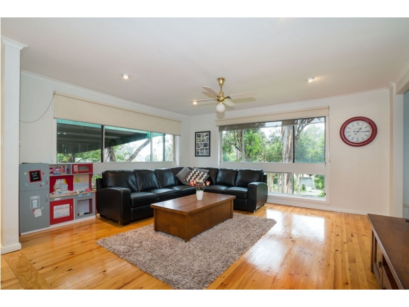 4 Ferndale Avenue, Upwey VIC 3158
