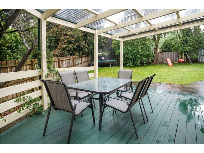 4 Ferndale Avenue, Upwey VIC 3158