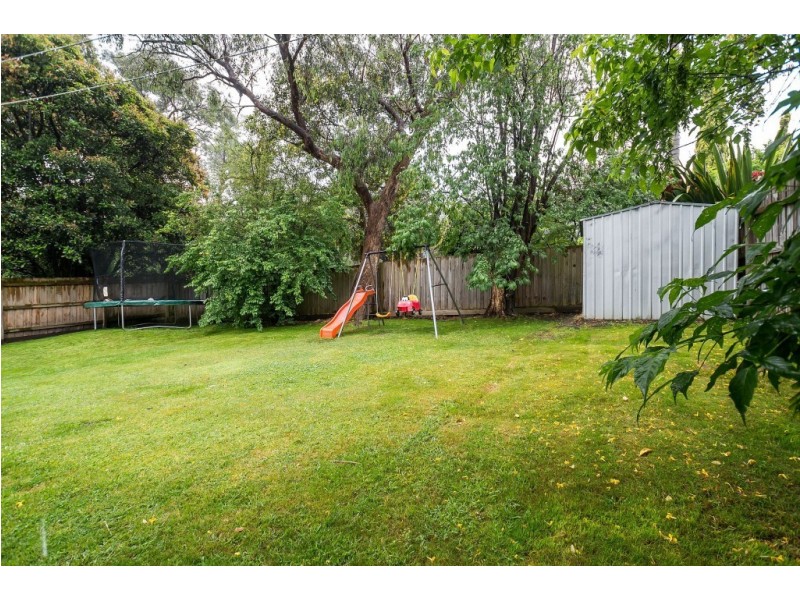 4 Ferndale Avenue, Upwey VIC 3158