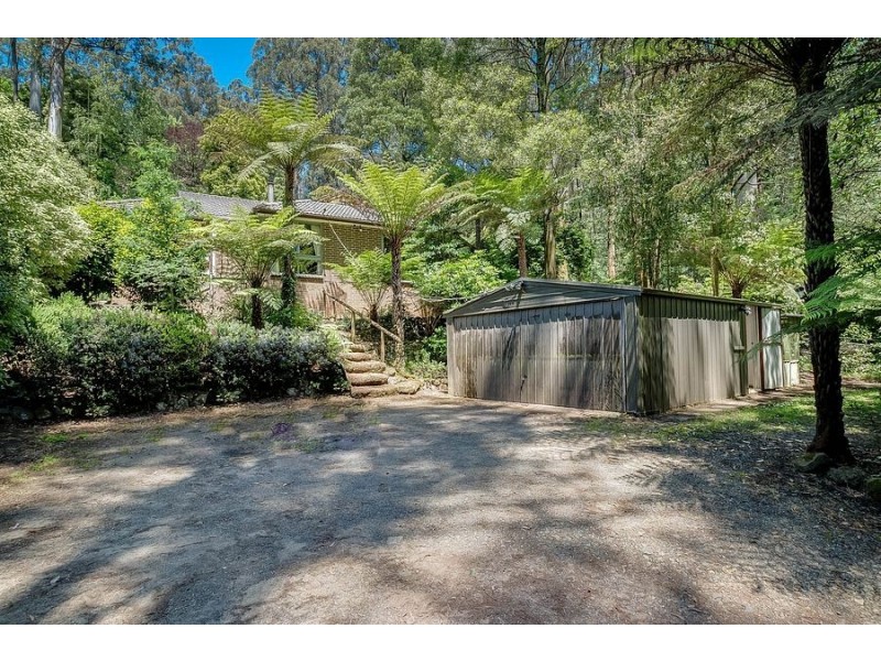 8 Colston Avenue, Sherbrooke VIC 3789