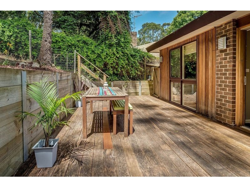 33 Hazel Grove, Tecoma VIC 3160