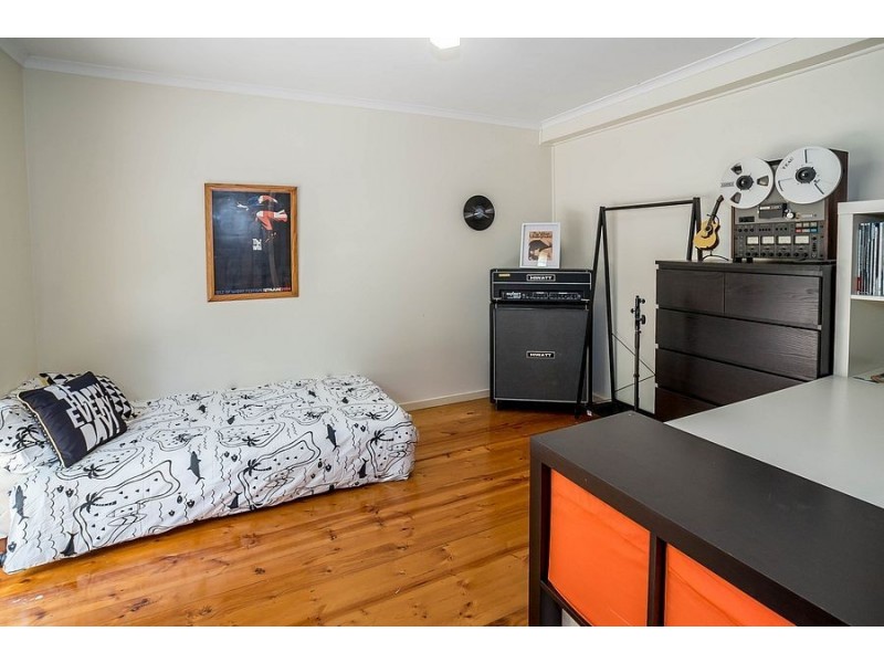 33 Hazel Grove, Tecoma VIC 3160