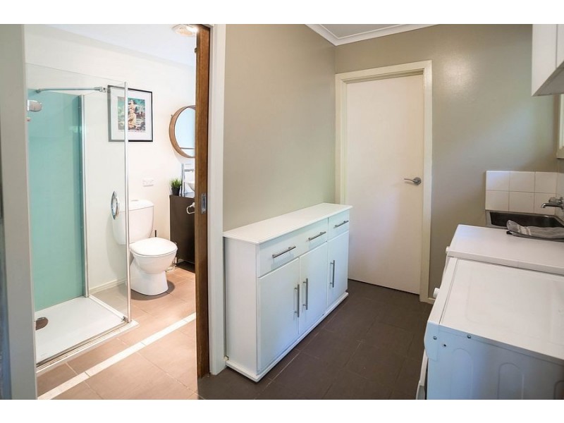 33 Hazel Grove, Tecoma VIC 3160