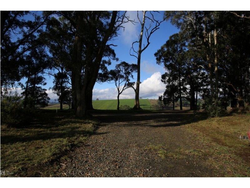 266 Mountain Road, Gembrook VIC 3783