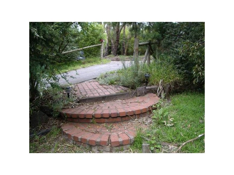 10 Maskells Hill Road, Selby VIC 3159