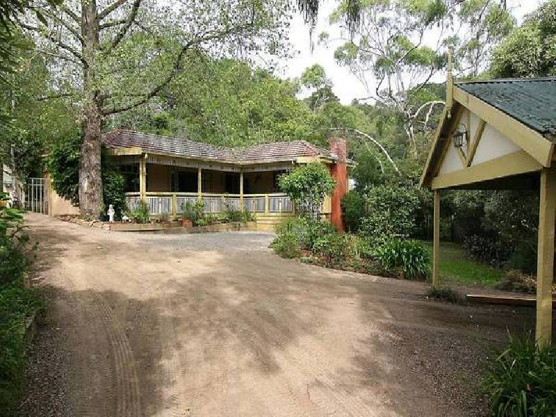 32 Birdwood Avenue, Upwey VIC 3158