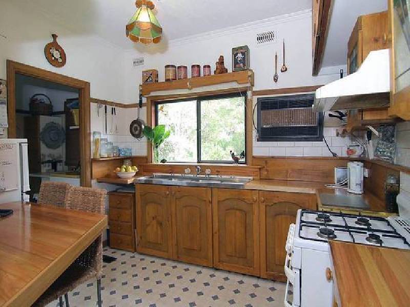 32 Birdwood Avenue, Upwey VIC 3158